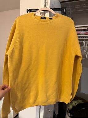 Izod Men's Bright Yellow Crewneck Sweater